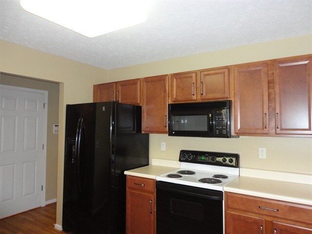 Building Photo - 504 Indian Lake Dr