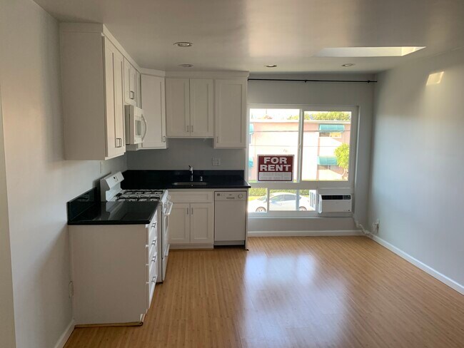 Building Photo - 4361 Berryman Ave