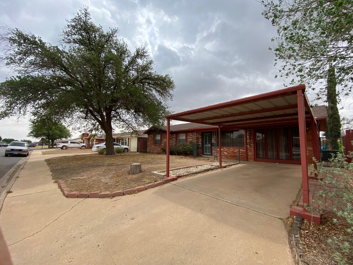 4705 Ric Dr, Midland, TX 79703 House Rental in Midland, TX
