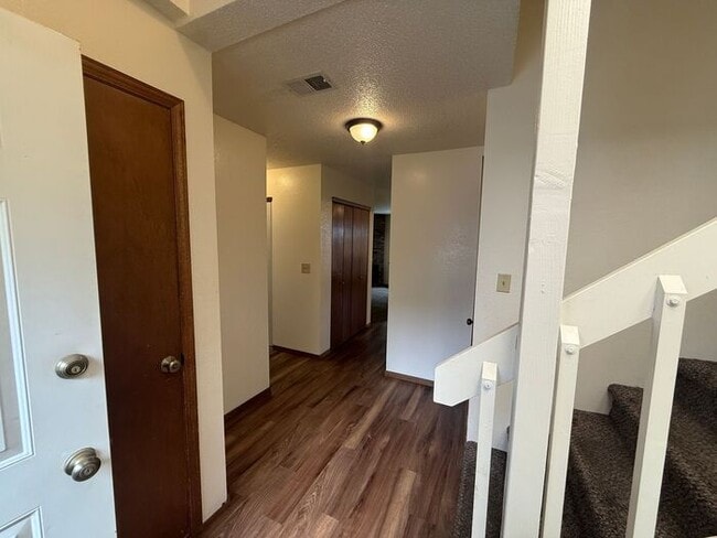 Building Photo - 3 Bed/2.5Bath Townhome in Greeley