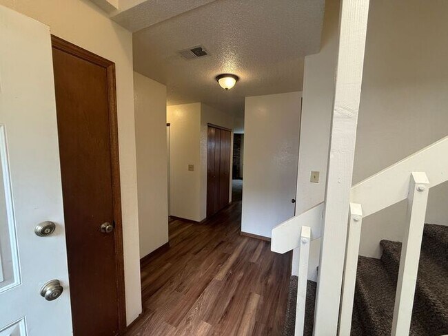 Foto del edificio - 3 Bed/2.5Bath Townhome in Greeley