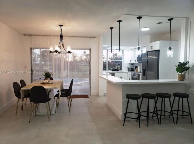 Foto del edificio - 3508 NW 23rd St