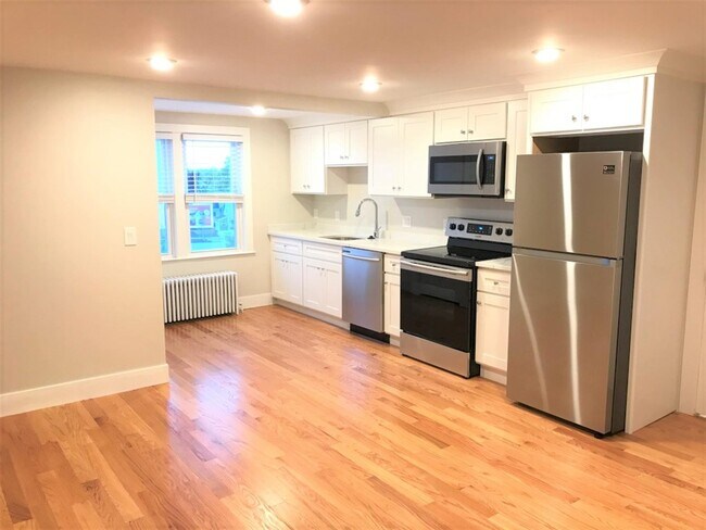 Building Photo - 28 Fairmount Ave