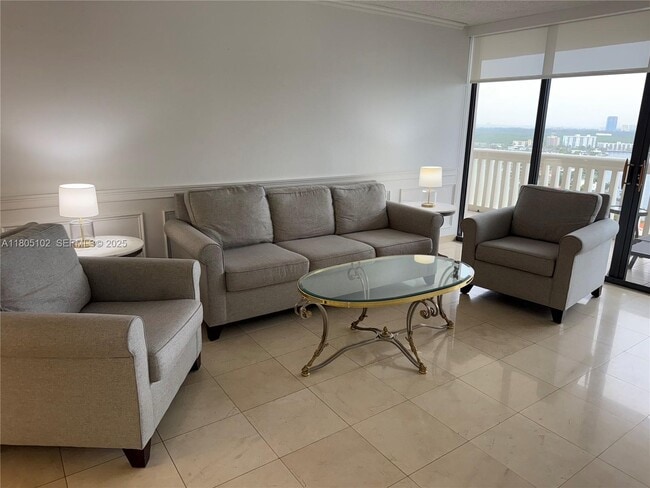 Foto del edificio - 1000 W Island Blvd