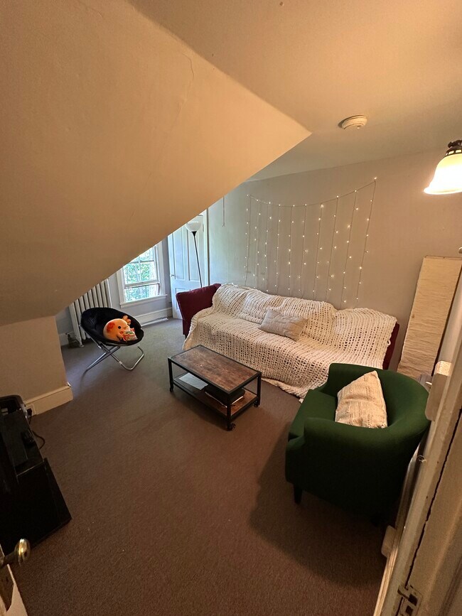 Building Photo - 116 Osmun Pl