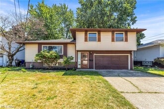 Building Photo - 13575 Starlite Dr