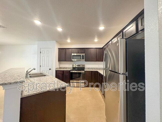 Building Photo - 9130B Winding Ct