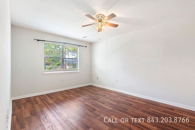 Building Photo - 7740 McKnight Dr