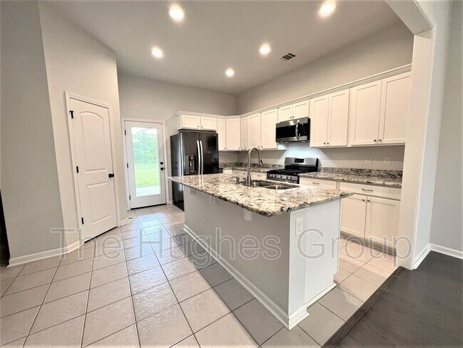 Building Photo - 38395 Brown Rd