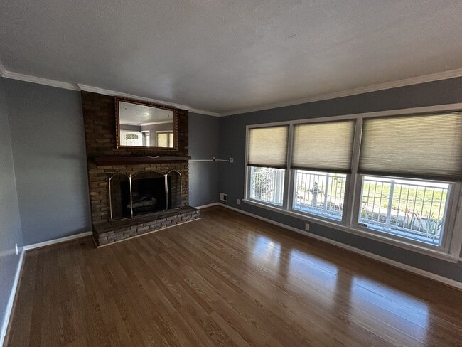 Photo - 3Br brick house with garage and finished b...