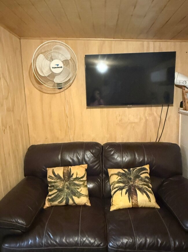 Photo - 719 W Mission Ln House