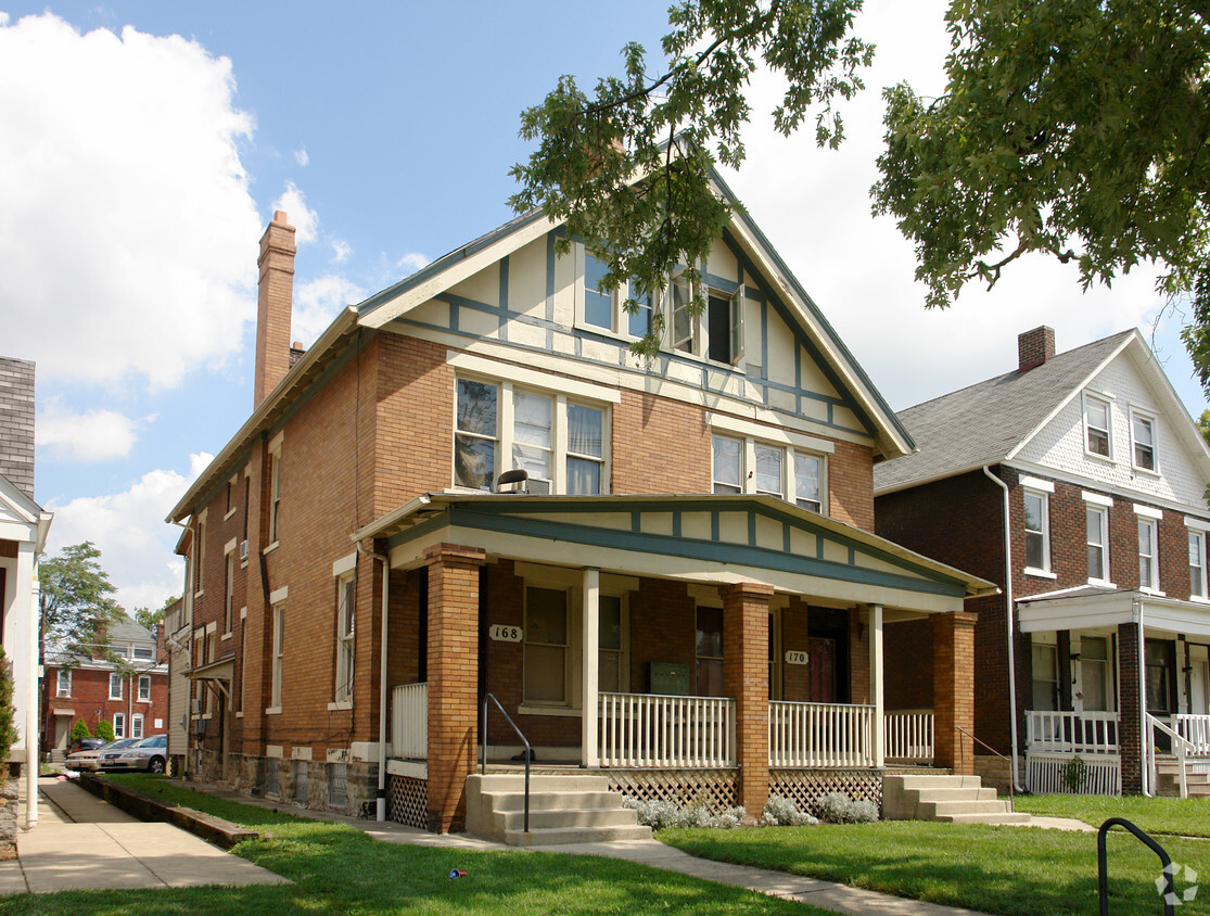 Foto del edificio - 168-170 Chittenden Ave