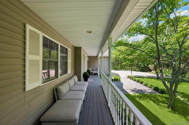 Foto del edificio - 167 Tuckahoe Ln