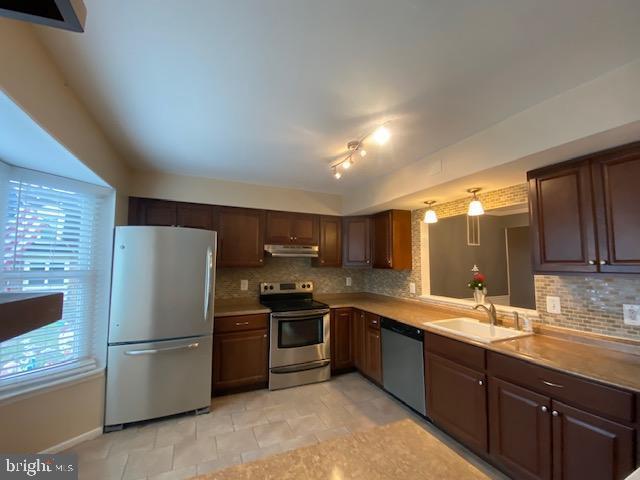 Foto del edificio - 11556 Summer Oak Dr