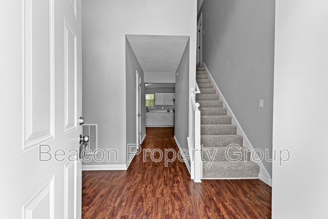Building Photo - 4506 White Rd