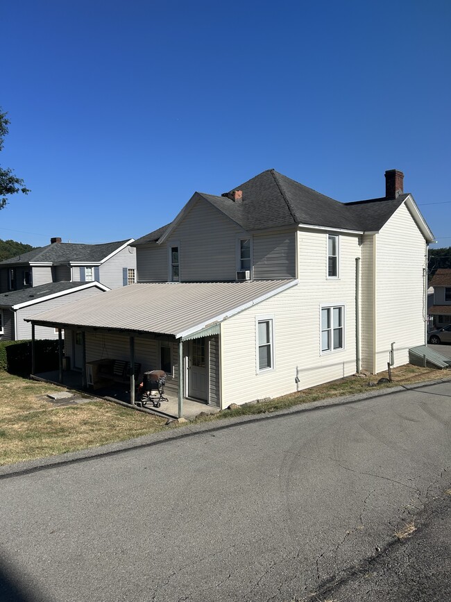 Back door on left side - 111 4th St