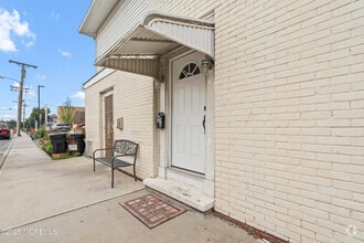 Building Photo - 139 Brighton Ave