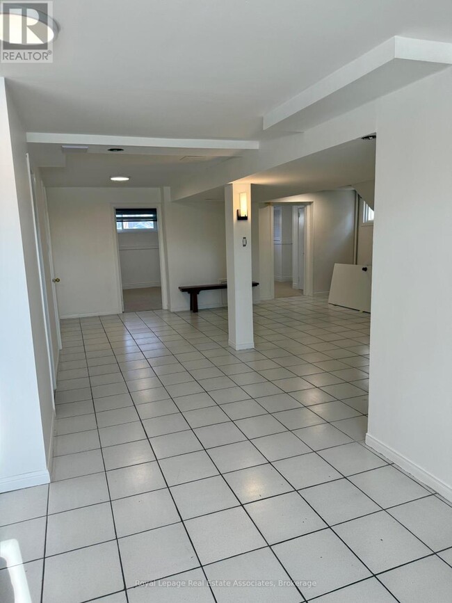 Photo du bâtiment - 81 Post Rd