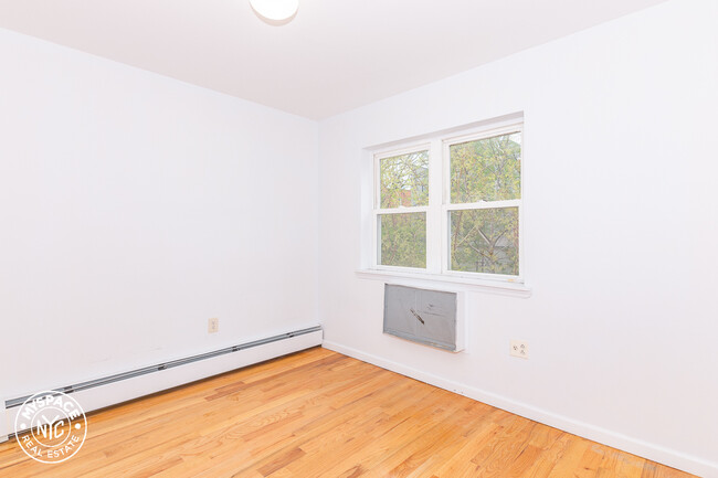Foto del edificio - 181 Greenpoint Ave