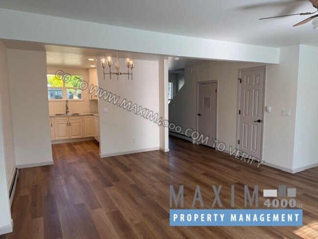 Foto del edificio - 2721 Patterson Rd