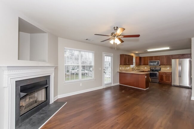 Building Photo - 5028 Magnasco Ln