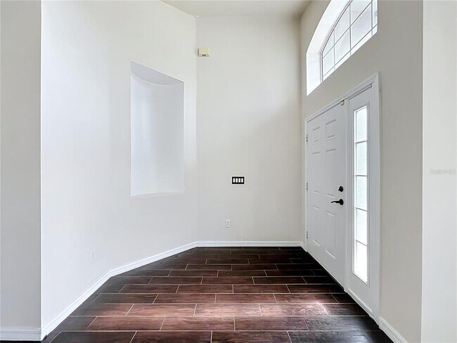 Foto del edificio - 1045 Willow Branch Dr