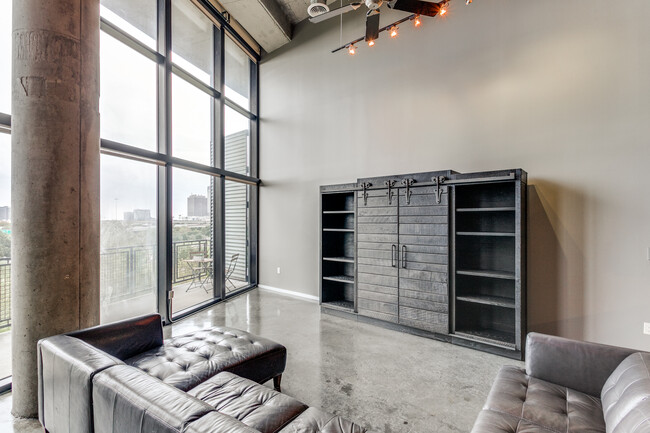 Foto del edificio - 3110 Thomas Ave