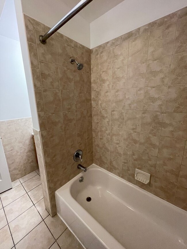 Foto del edificio - 41 Dubois St