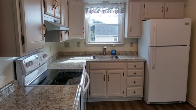 Kitchn - 22 Grant St
