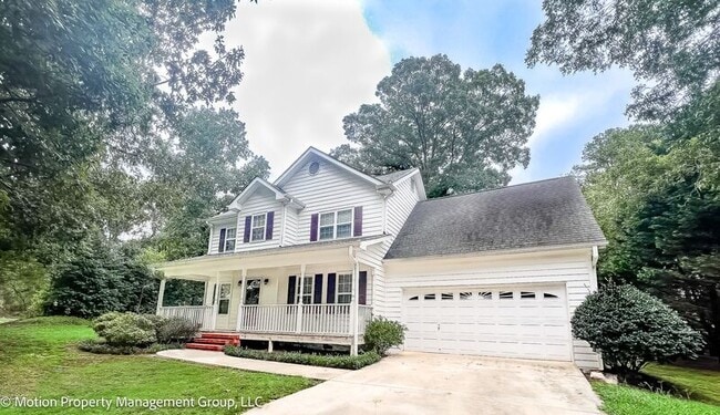 Photo - 861 Windward Rd House