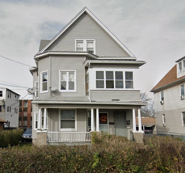 Building Photo - 66 Preston St