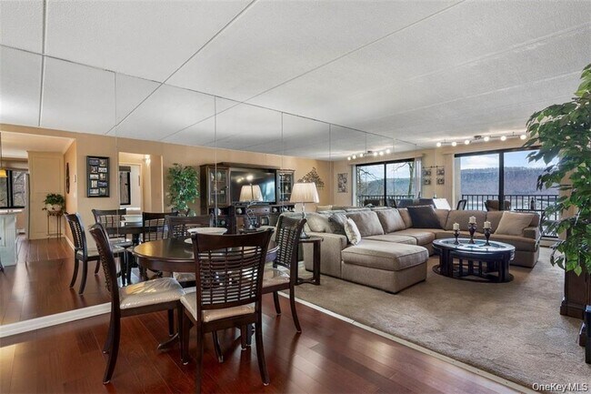 Foto del edificio - 1116 Warburton Ave