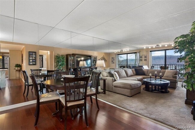 Building Photo - 1120 Warburton Ave