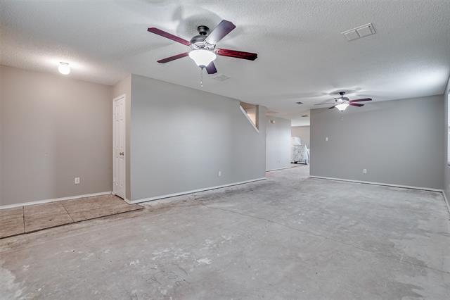 Foto del edificio - 5504 Comanche Wells Dr
