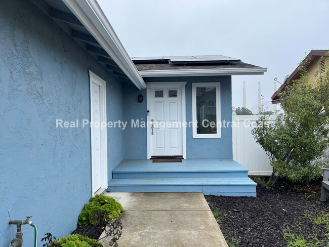 Foto del edificio - AVAILABLE NOW - 3Bed/2.5Bath Morro Bay Home