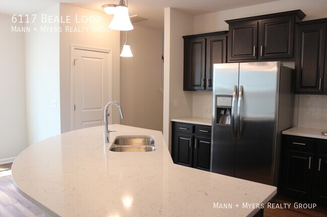 Building Photo - 6117 Beale Loop
