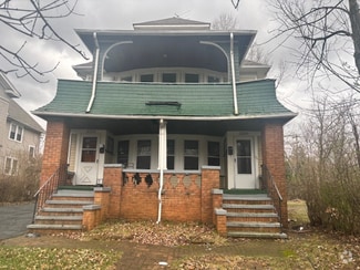 Building Photo - 3356 Desota Ave
