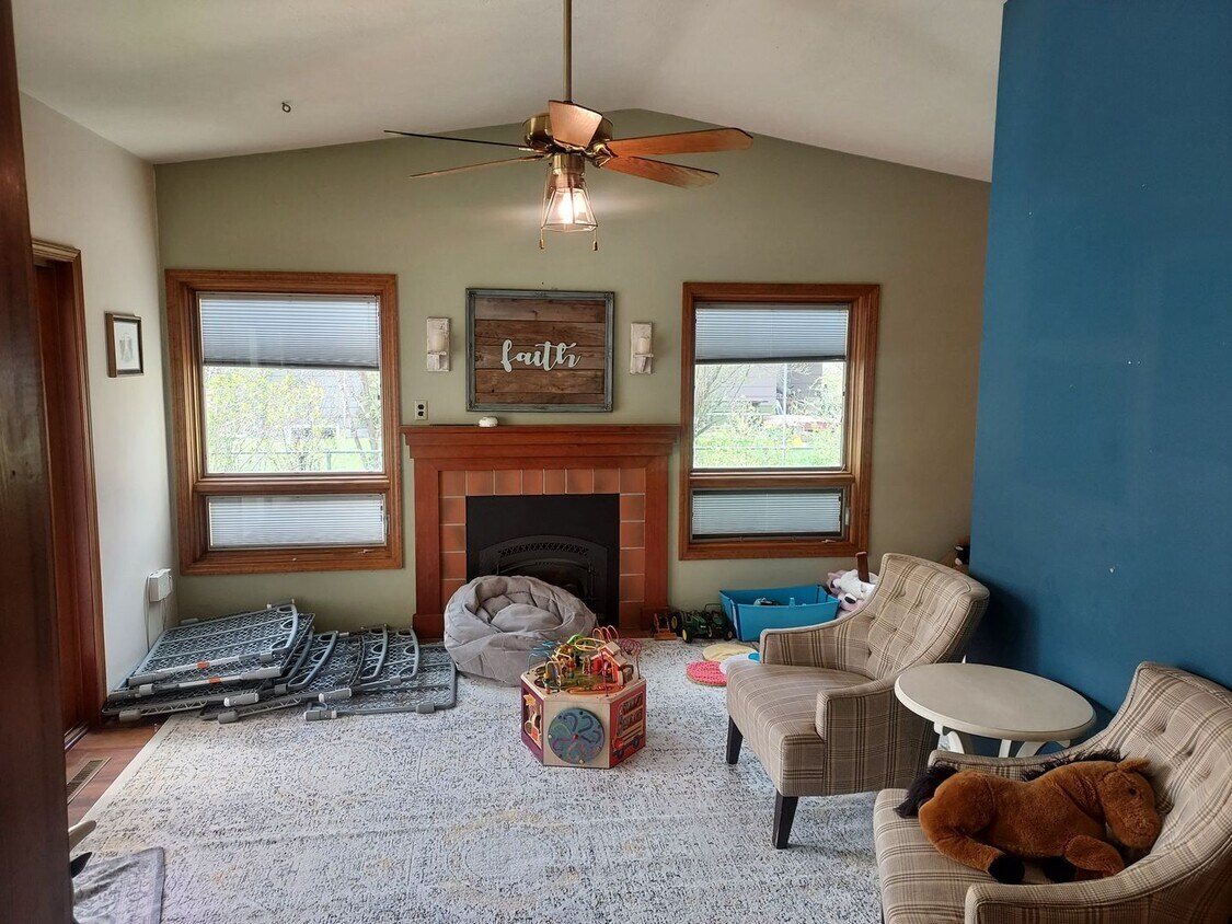 Foto del edificio - 3 Bed 2 Bath with garage in Bozeman