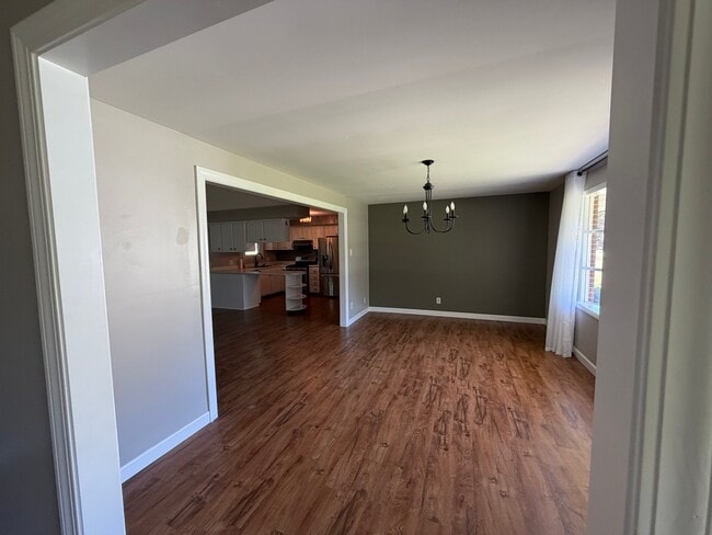 Building Photo - 9200 W Lone Beech Dr