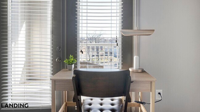 Foto del edificio - 225 Walden Village Ln