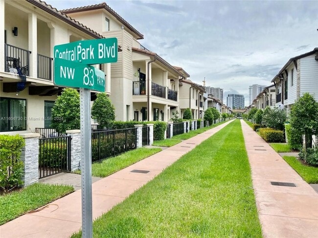 Foto del edificio - 4659 NW 83rd Path