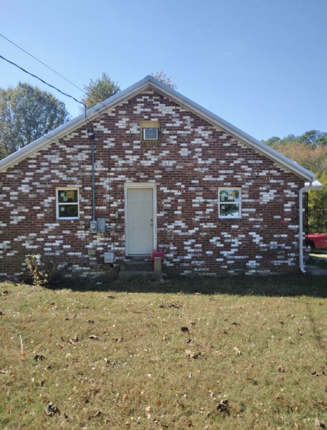 Building Photo - 1073 Flowers St