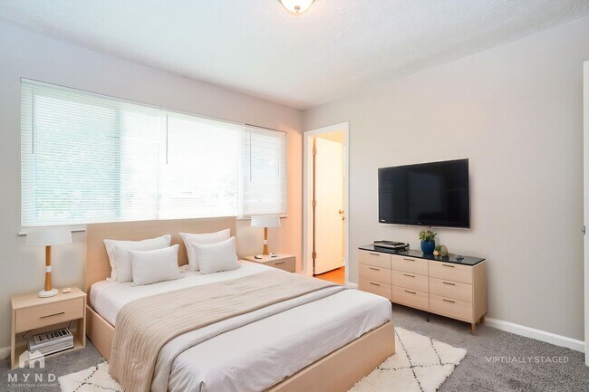 Foto del edificio - 10 Oakwood Dr