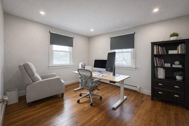 Foto del edificio - Lebanon - 3 Bed, 2 Bath house - $3900 plus utilities