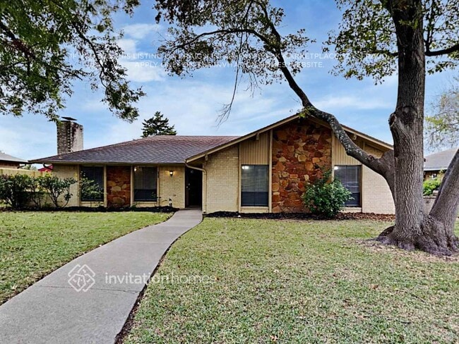 Building Photo - 427 Newcastle Dr
