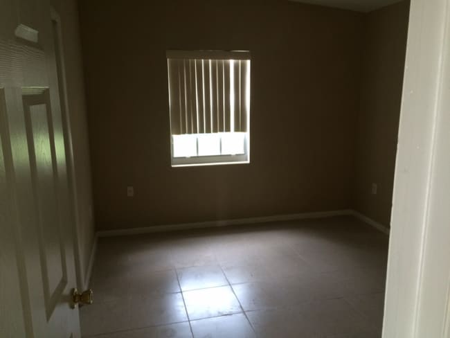 Building Photo - 3060 Key Ln