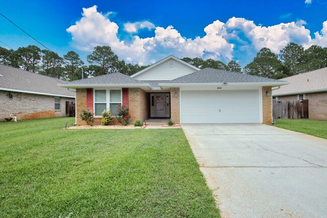 Building Photo - Beautiful East Navarre Home Available July...