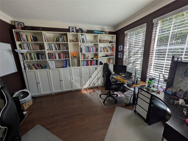Building Photo - 9222 Symphonic Ln