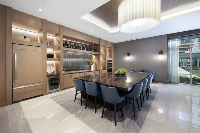 Building Photo - Hanover Springfield