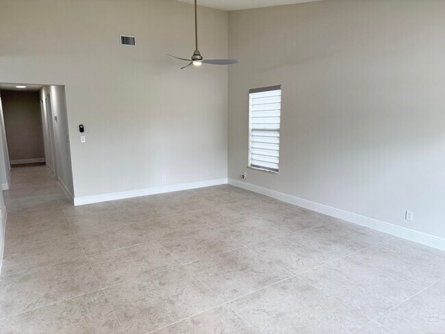 Building Photo - 1065 Mulberry Pl